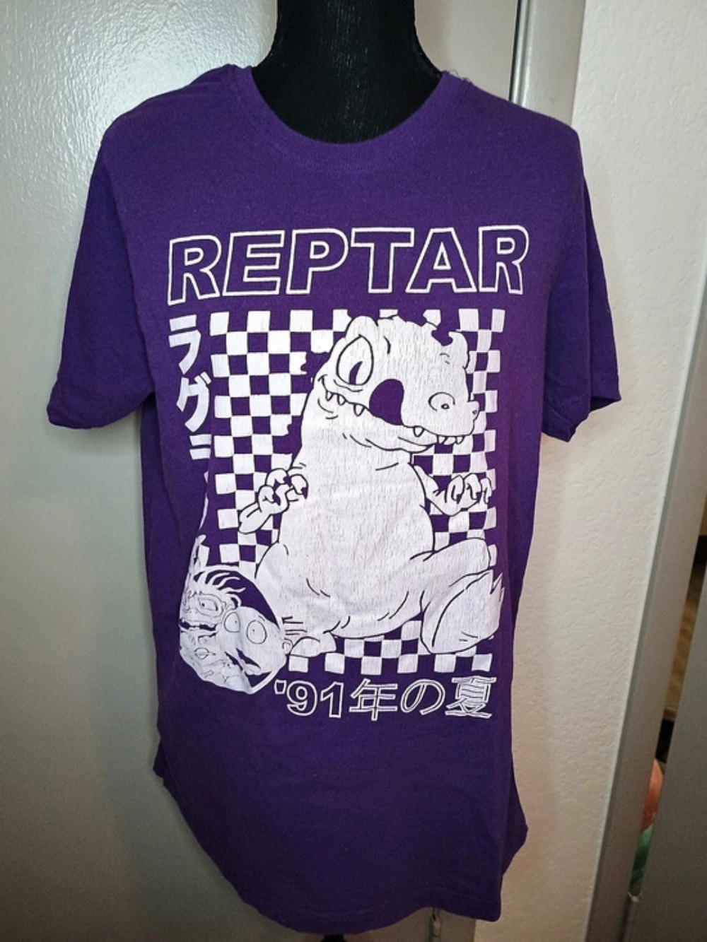 Nickelodeon Reptar Graphic Short Sleeve Tee in Purple Like New